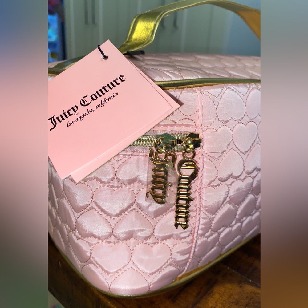 Juicy couture makeup bag 💗 - Picture 2 of 3